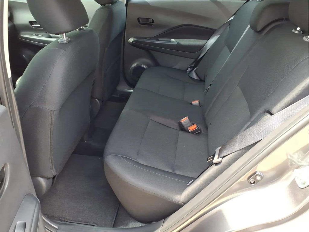 Used 2025 Nissan Kicks Play S image 13