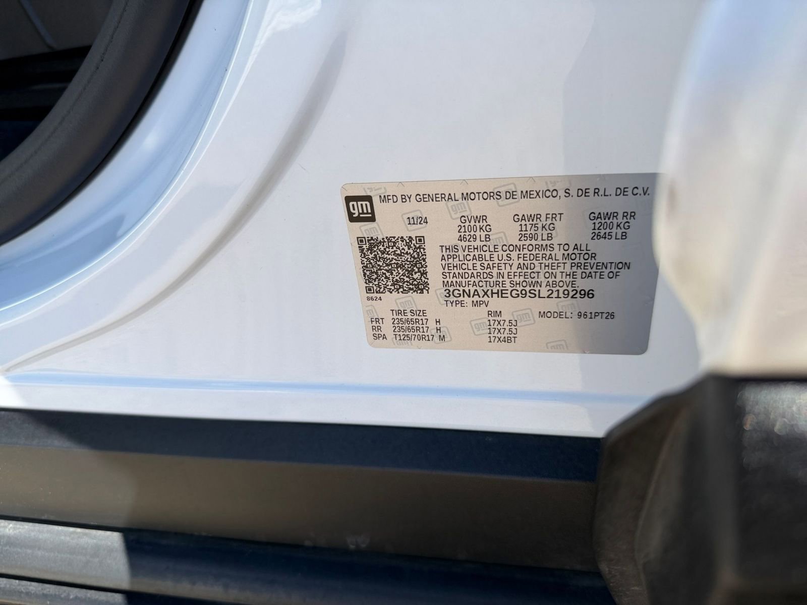 Used 2025 Chevrolet Equinox LT image 28