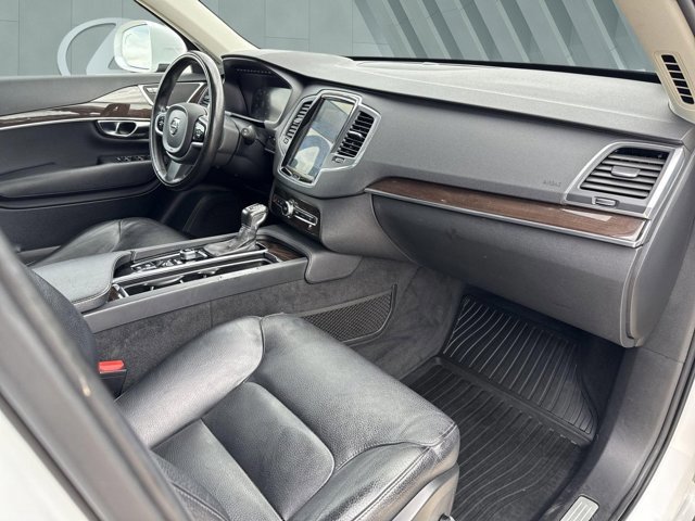 Used 2019 Volvo XC90 T6 Momentum w/ Protection Package Premier AWD/4WD image 26