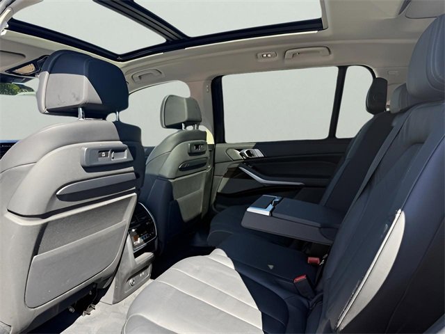 Used 2020 BMW X7 xDrive40i w/ Executive Package image 20
