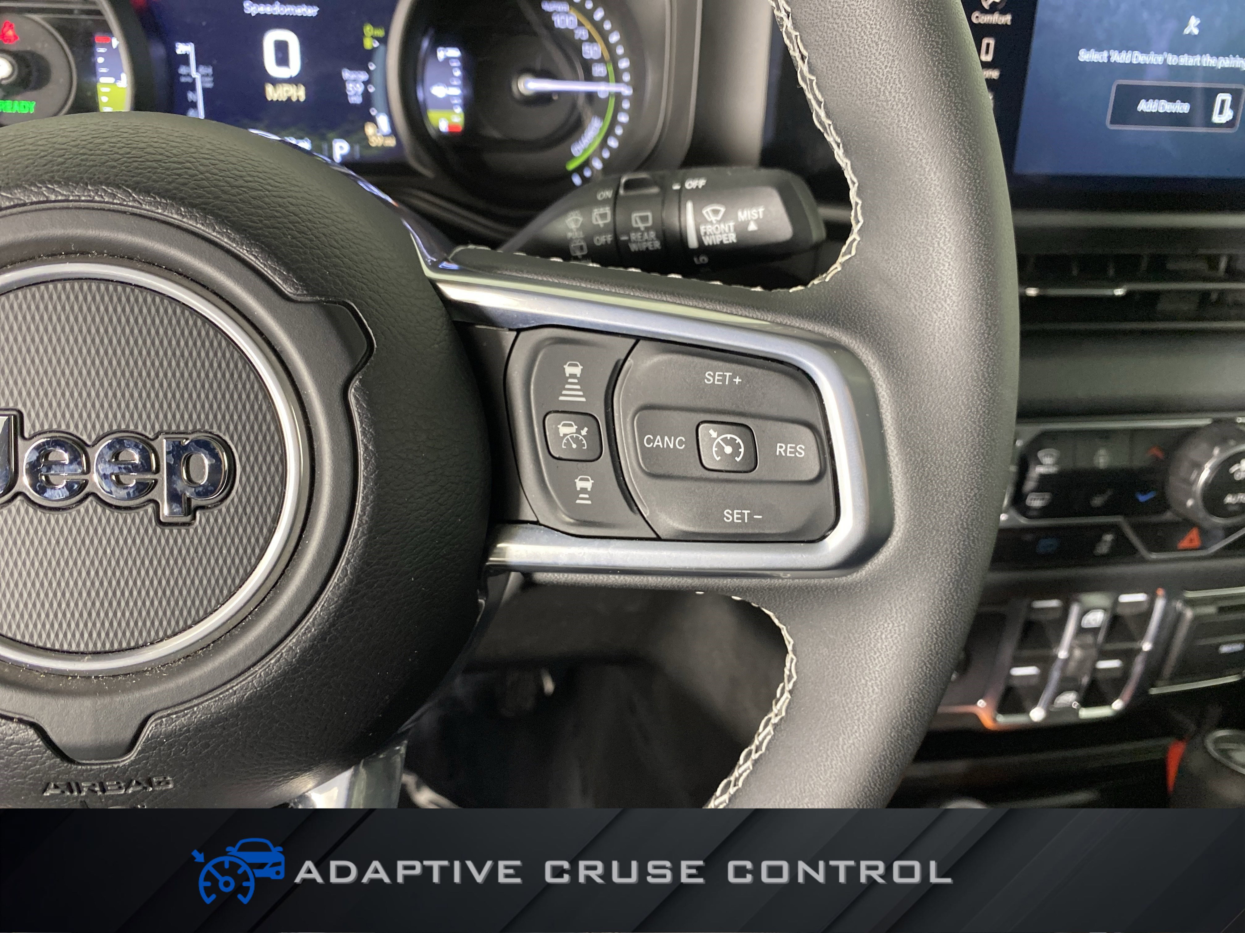 Used 2025 Jeep Wrangler Sahara AWD/4WD image 25