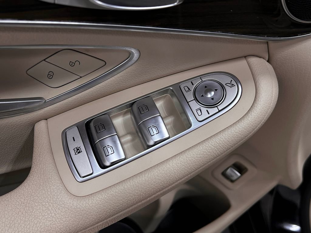 Used 2018 Mercedes-Benz GLC 300 image 15