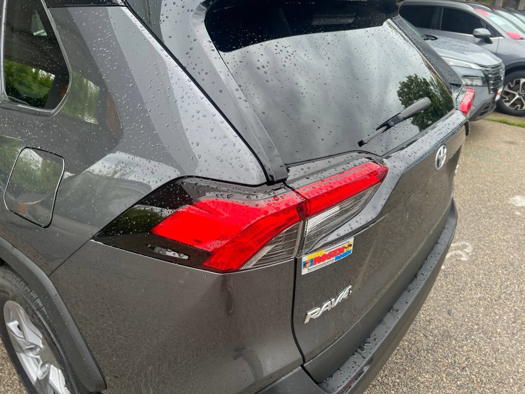 Used 2022 Toyota RAV4 XLE w/ Convenience Package AWD/4WD image 35