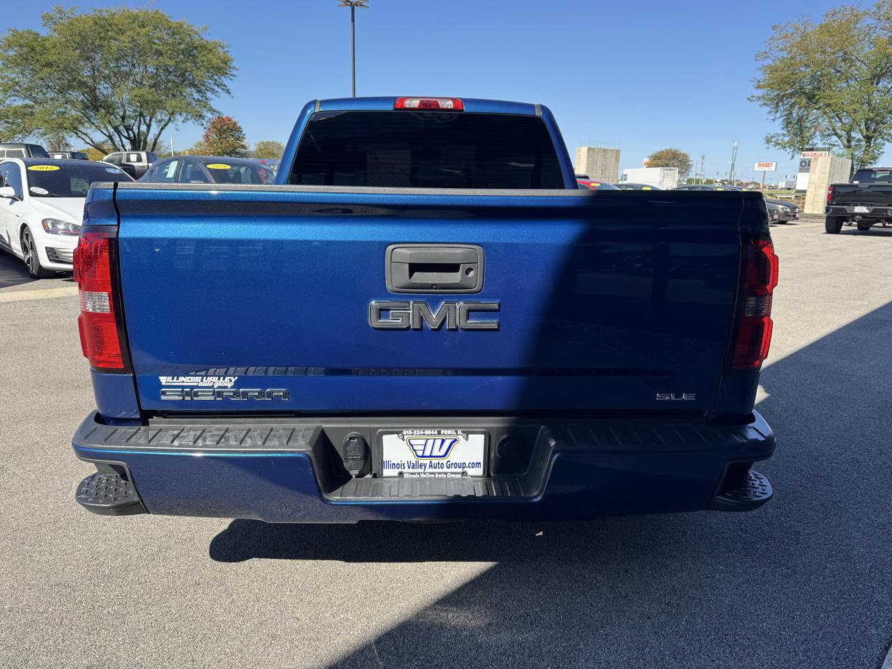 Used 2017 GMC Sierra 1500 SLE w/ SLE Value Package AWD/4WD image 8