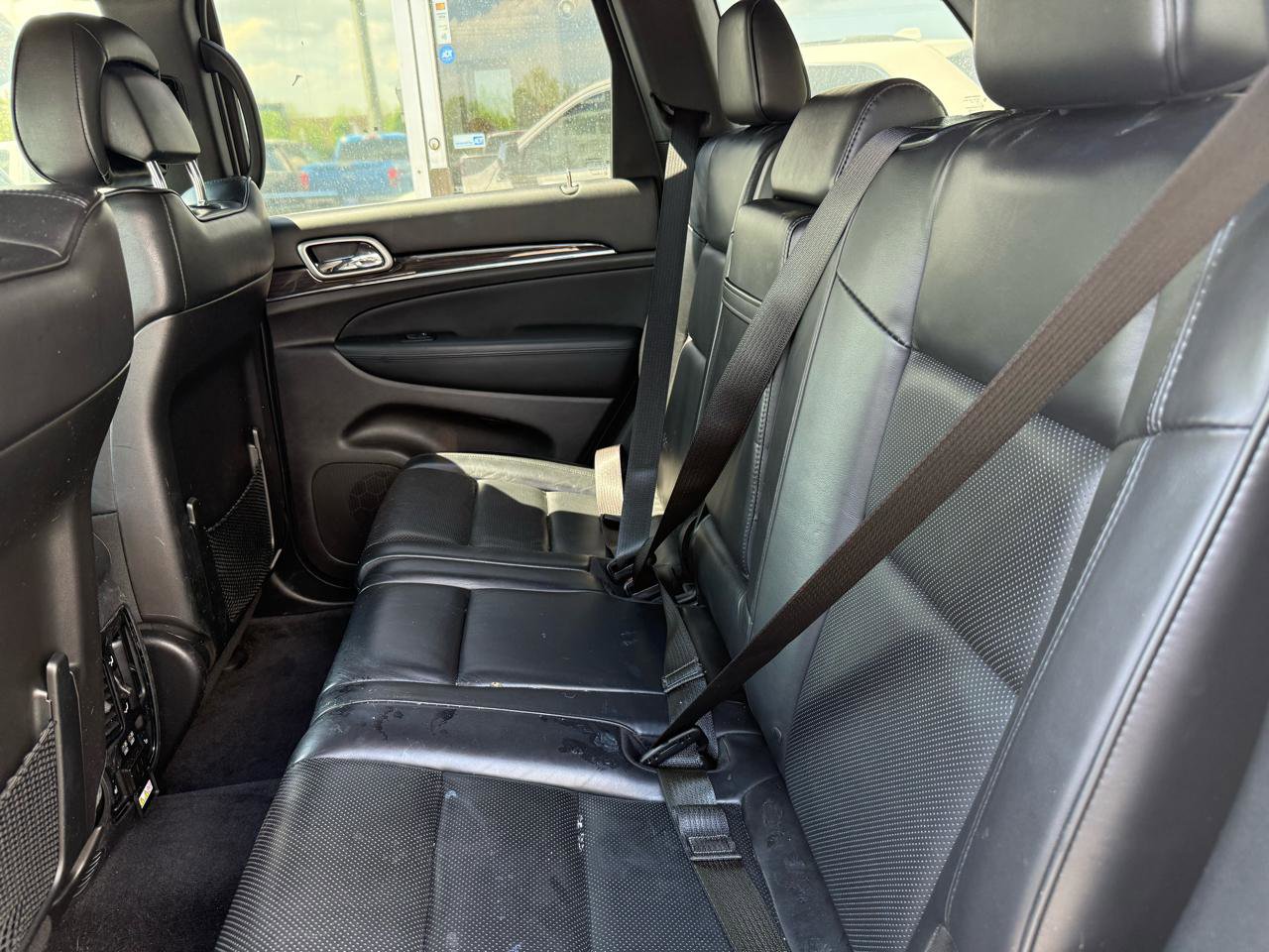 Used 2018 Jeep Grand Cherokee Overland AWD/4WD image 10
