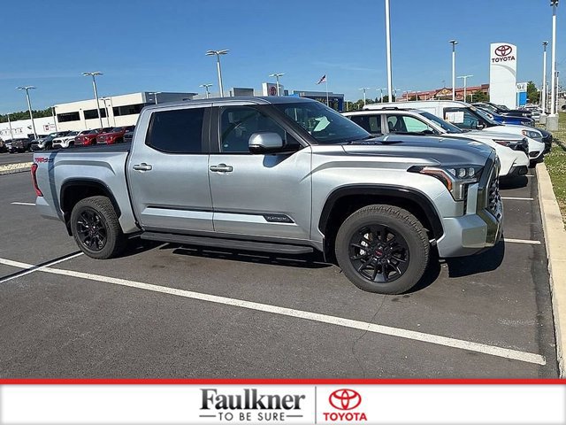 Used 2024 Toyota Tundra Platinum w/ TRD Off-Road Package AWD/4WD image 4