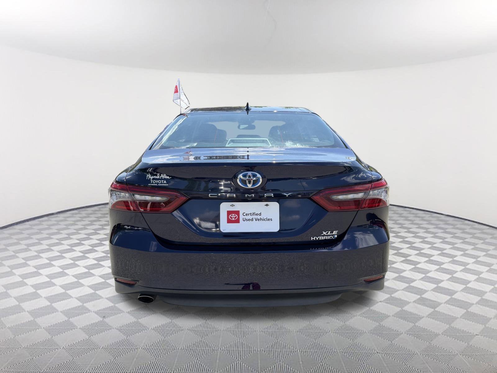 Certified 2021 Toyota Camry XLE image 17