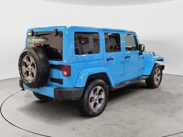 Used 2017 Jeep Wrangler Unlimited Sahara w/ Connectivity Group AWD/4WD image 5