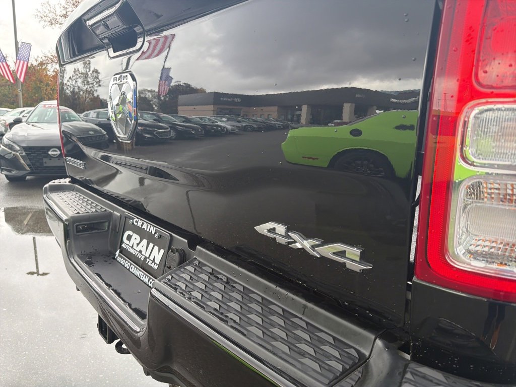 Used 2024 RAM 2500 Big Horn w/ Sport Appearance Package image 5