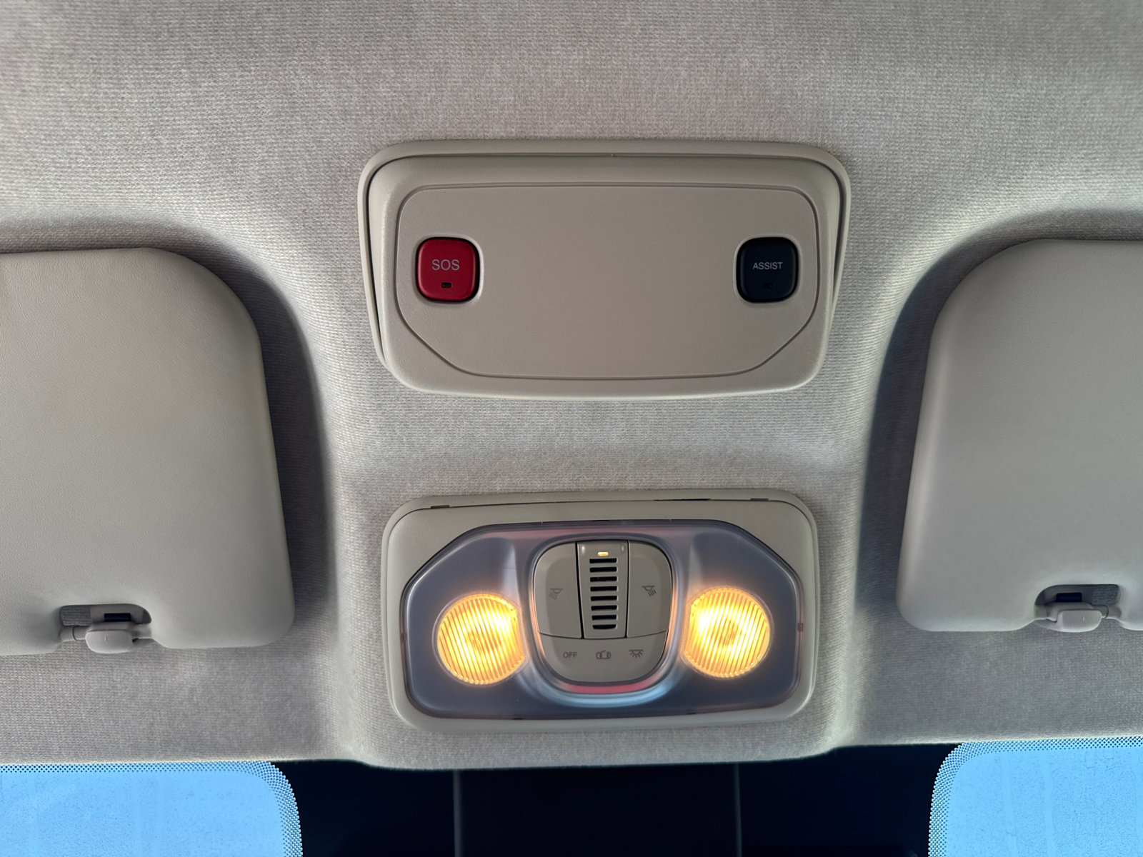 Used 2025 RAM ProMaster 2500 w/ Convenience Group image 8