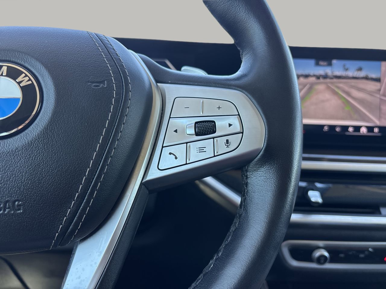 Used 2025 BMW X7 xDrive40i image 31