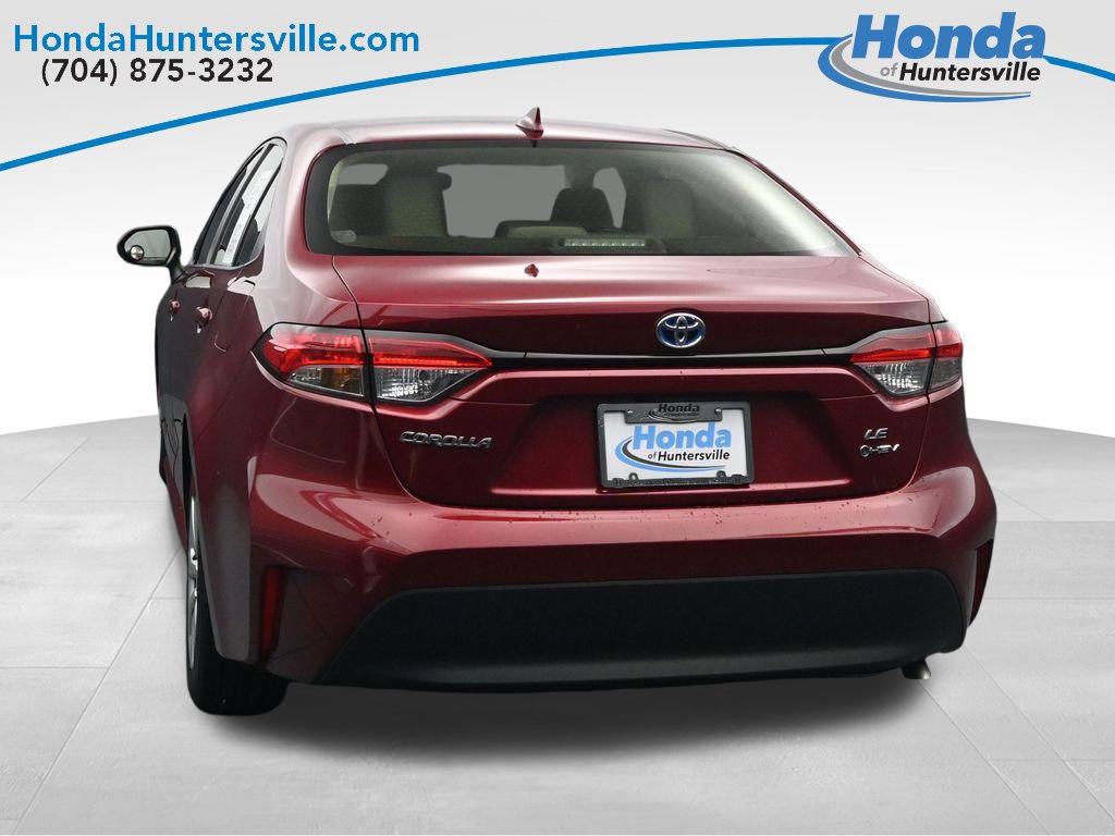 Used 2025 Toyota Corolla LE FWD image 7