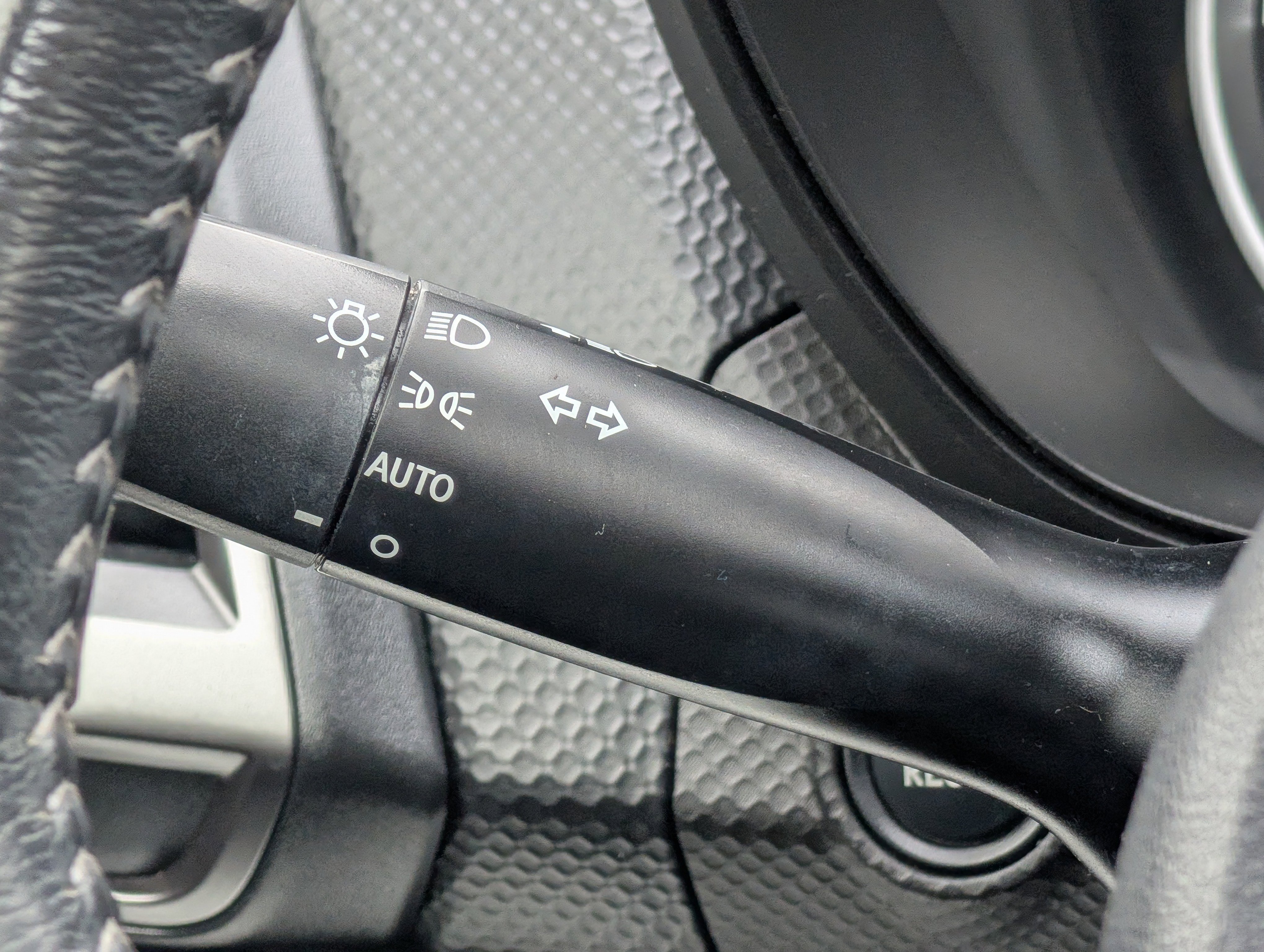 Used 2020 Subaru Forester Premium AWD/4WD image 23