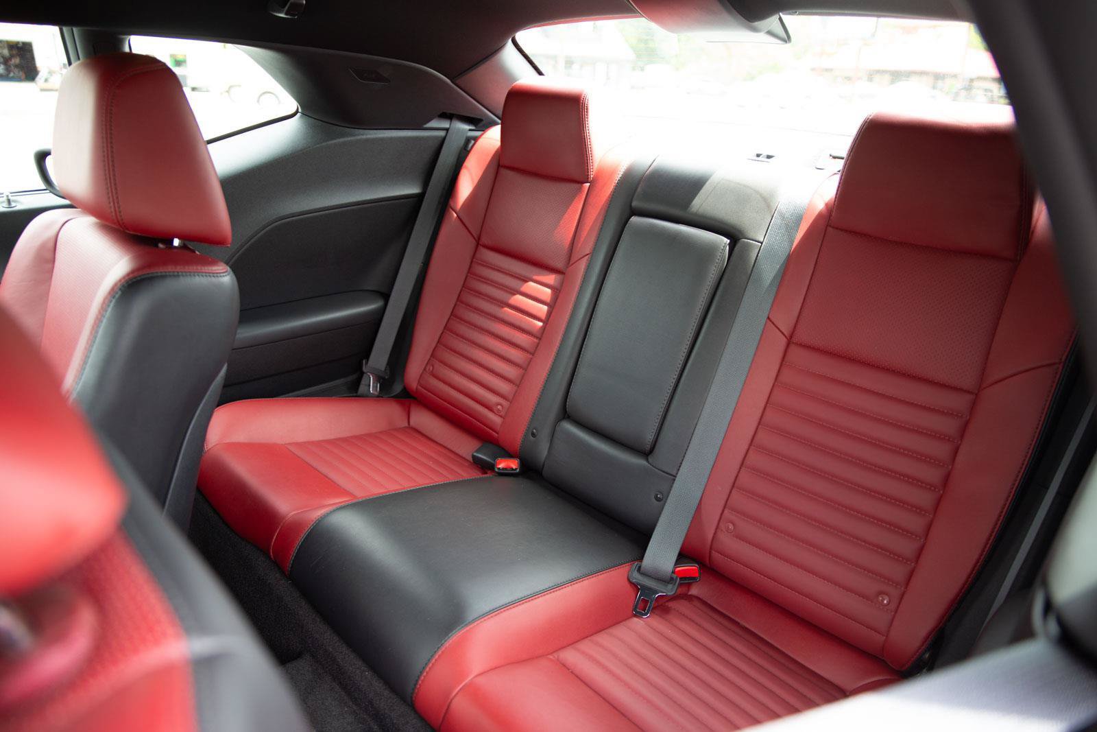 Used 2013 Dodge Challenger SXT Plus RWD image 19