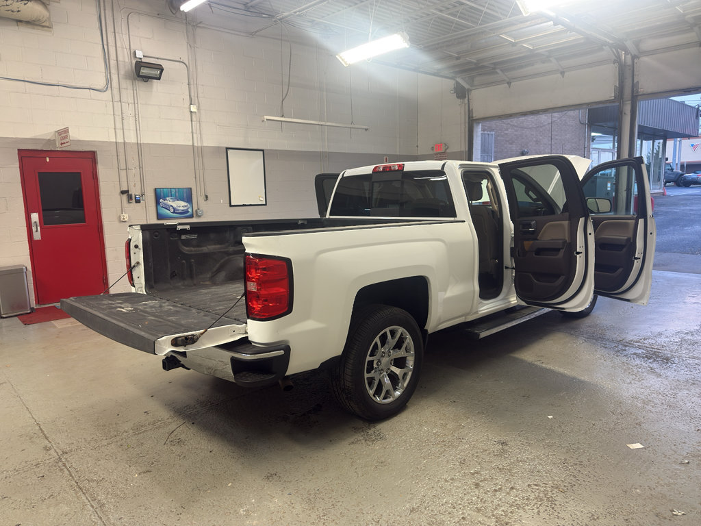Used 2015 Chevrolet Silverado 1500 LTZ AWD/4WD image 14