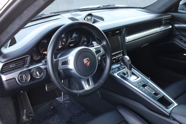 Used 2015 Porsche 911 Carrera 4 AWD/4WD image 24