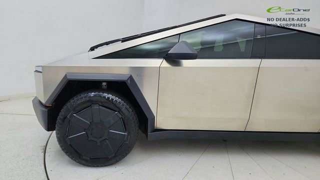 Used 2024 Tesla Cybertruck Cyberbeast AWD/4WD image 9