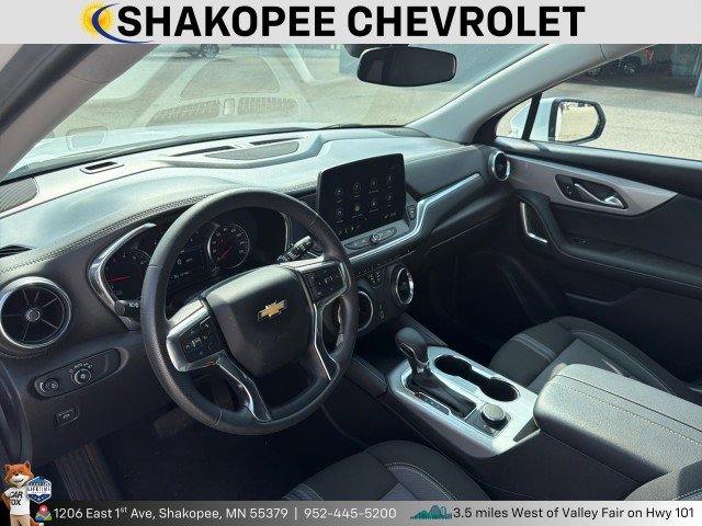 Used 2025 Chevrolet Blazer LT AWD/4WD image 4
