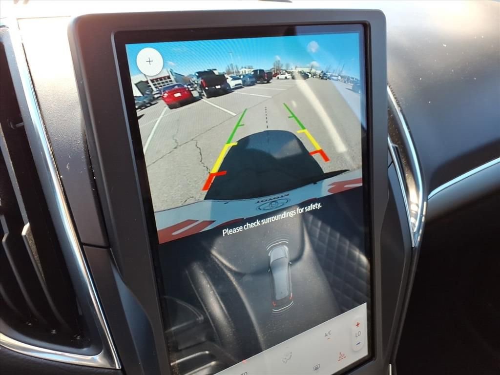 Used 2024 Ford Edge Titanium image 21