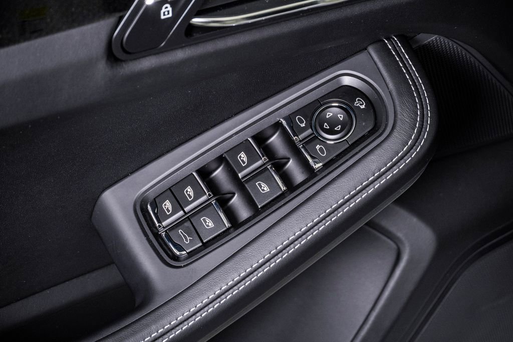 New 2026 Porsche Macan GTS AWD/4WD image 26