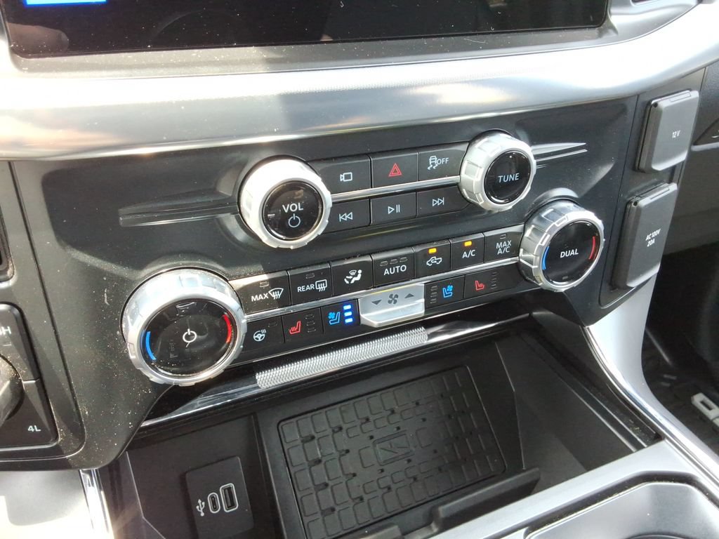 Used 2025 Ford F150 Lariat w/ Equipment Group 502A High AWD/4WD image 34