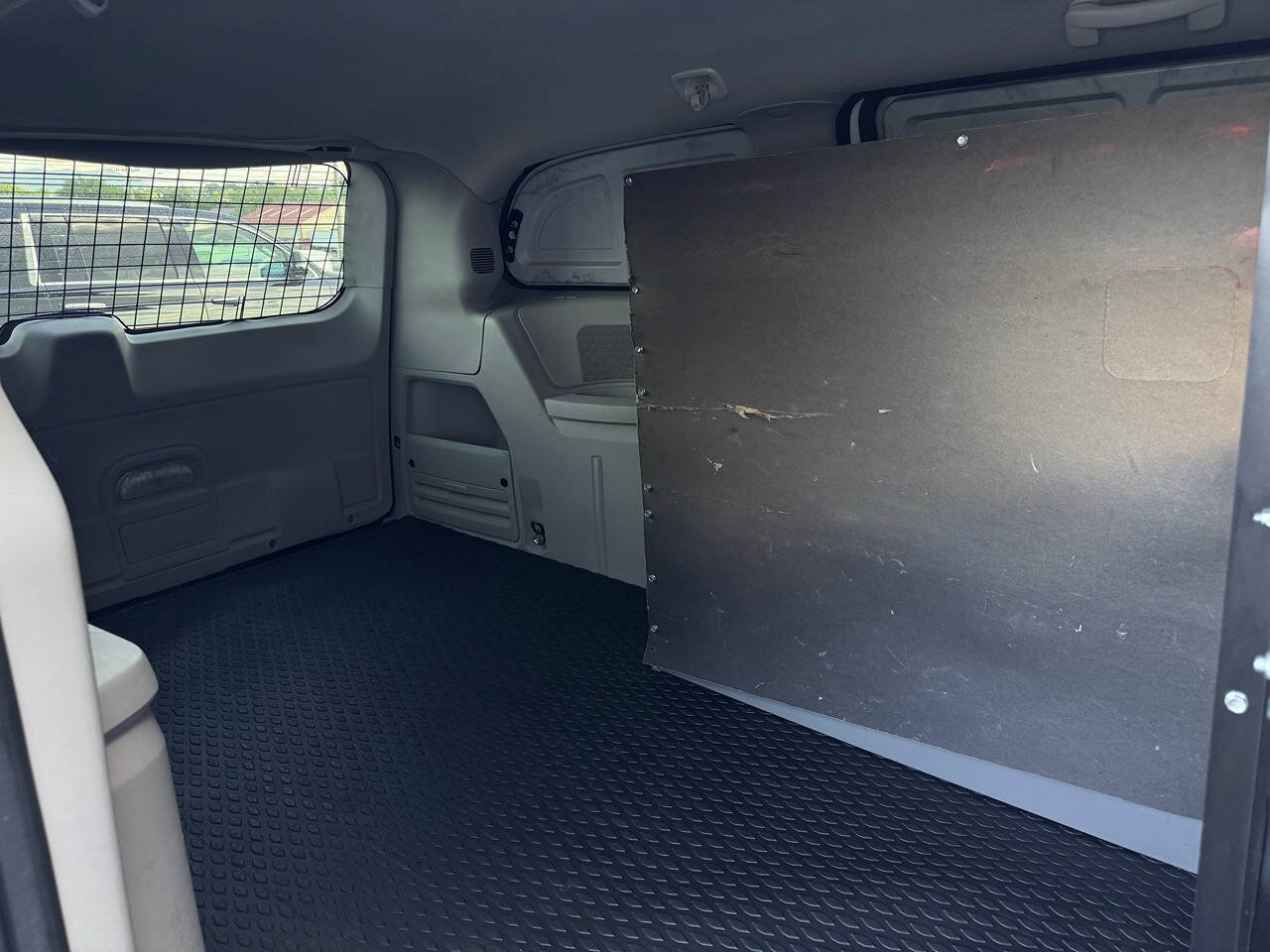 Used 2014 RAM C/V Tradesman FWD image 11