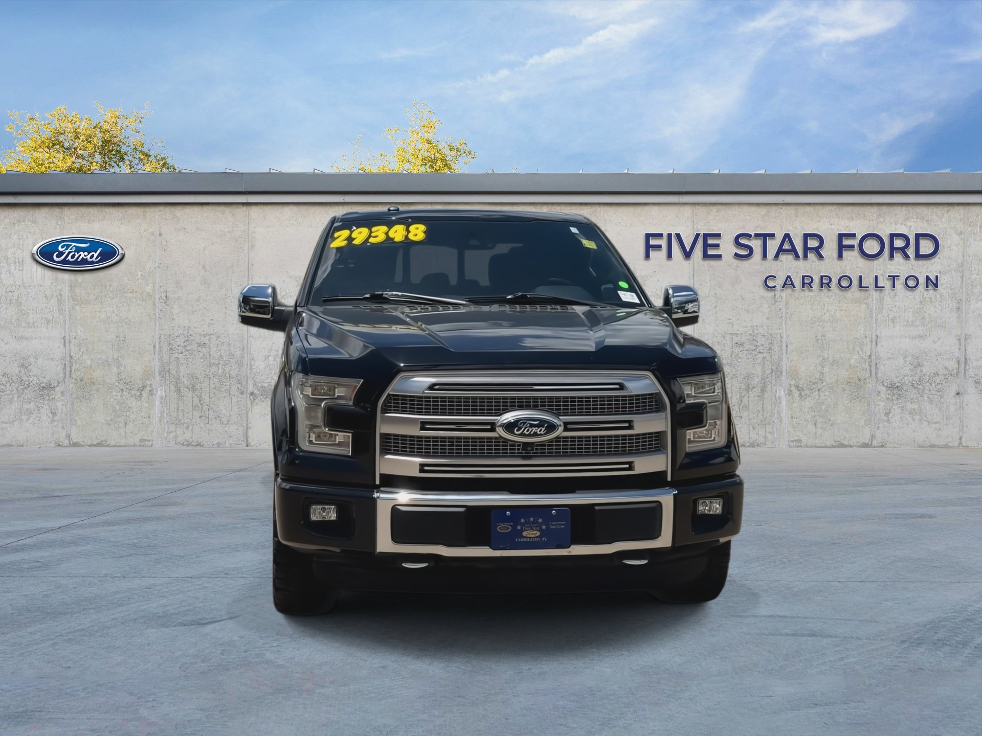 Used 2016 Ford F150 Platinum w/ Equipment Group 701A Luxury AWD/4WD image 3