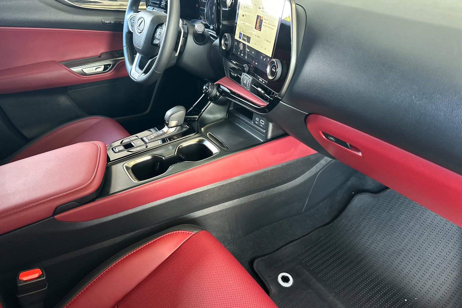 Used 2025 Lexus NX 350h AWD w/ Cold Area Package image 13