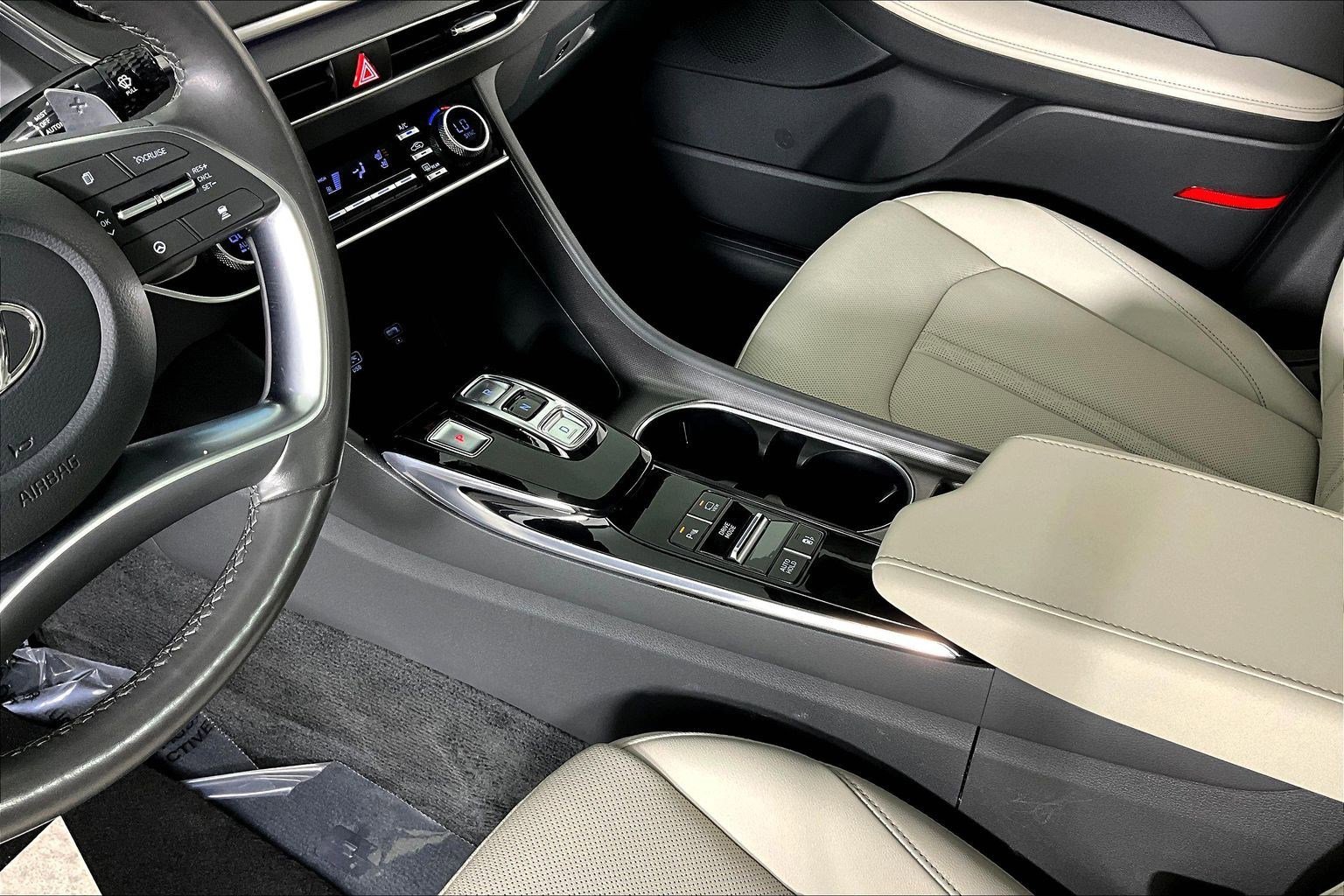 Used 2023 Hyundai Sonata Limited FWD image 18