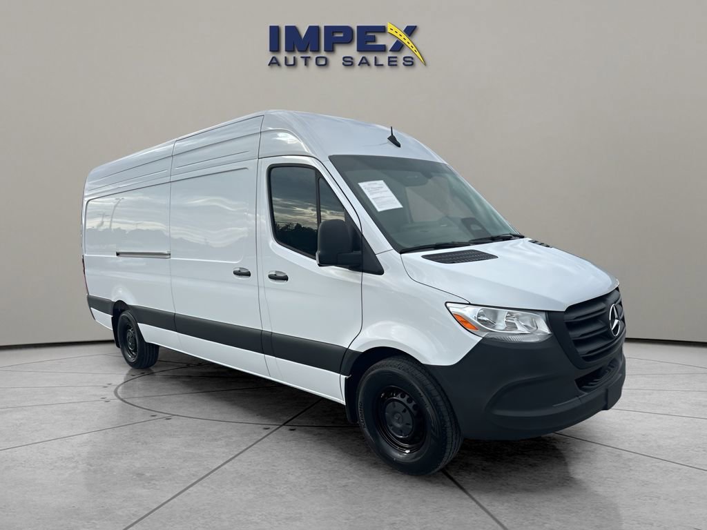 Used 2025 Mercedes-Benz Sprinter 2500 image 7