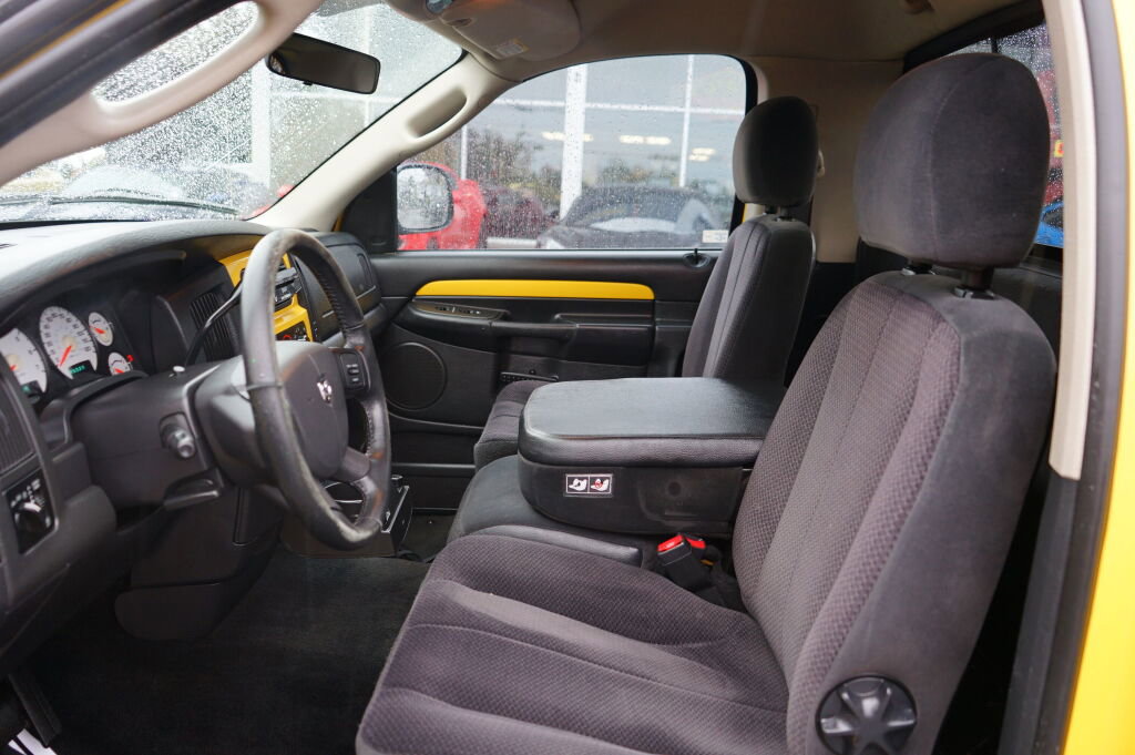 Used 2004 Dodge Ram 1500 Truck SLT w/ Sport Appearance Group image 13