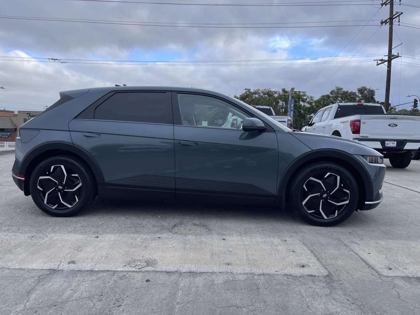 Used 2024 Hyundai Ioniq 5 SEL RWD image 2