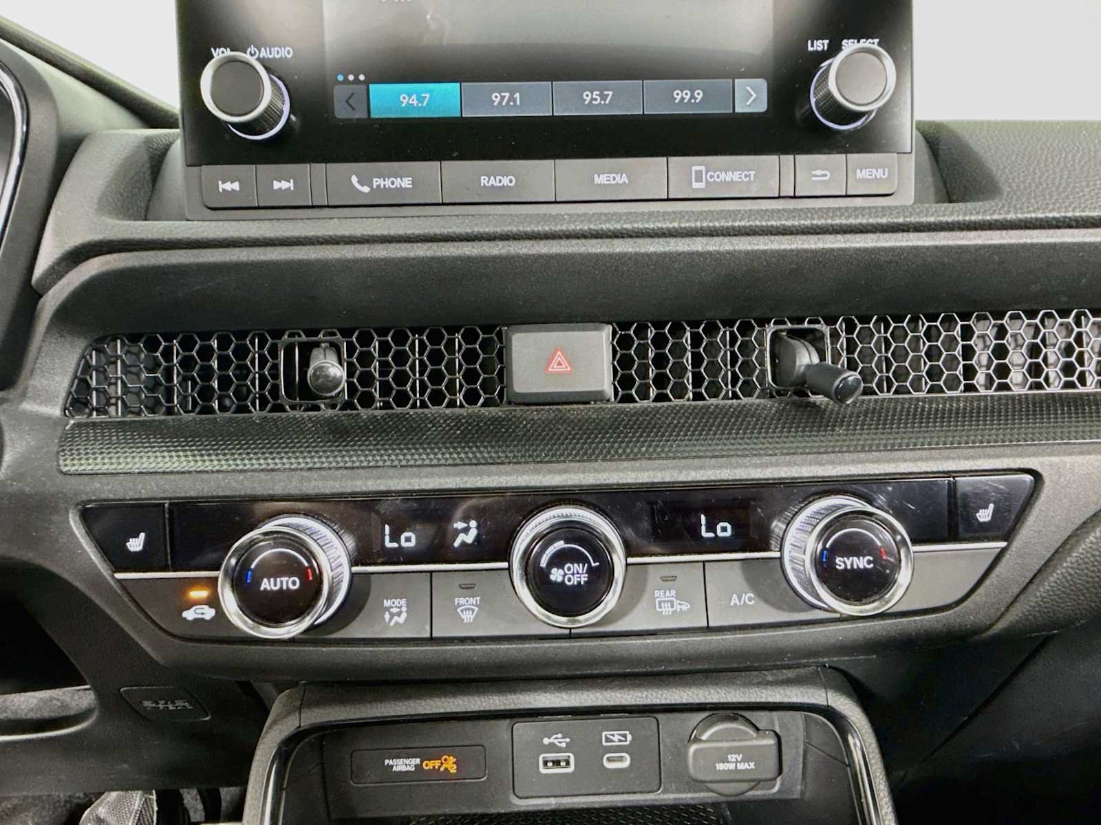 Used 2025 Honda CR-V EX image 16