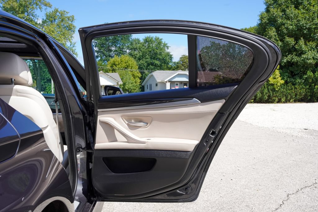 Used 2014 BMW 528i Sedan RWD image 33