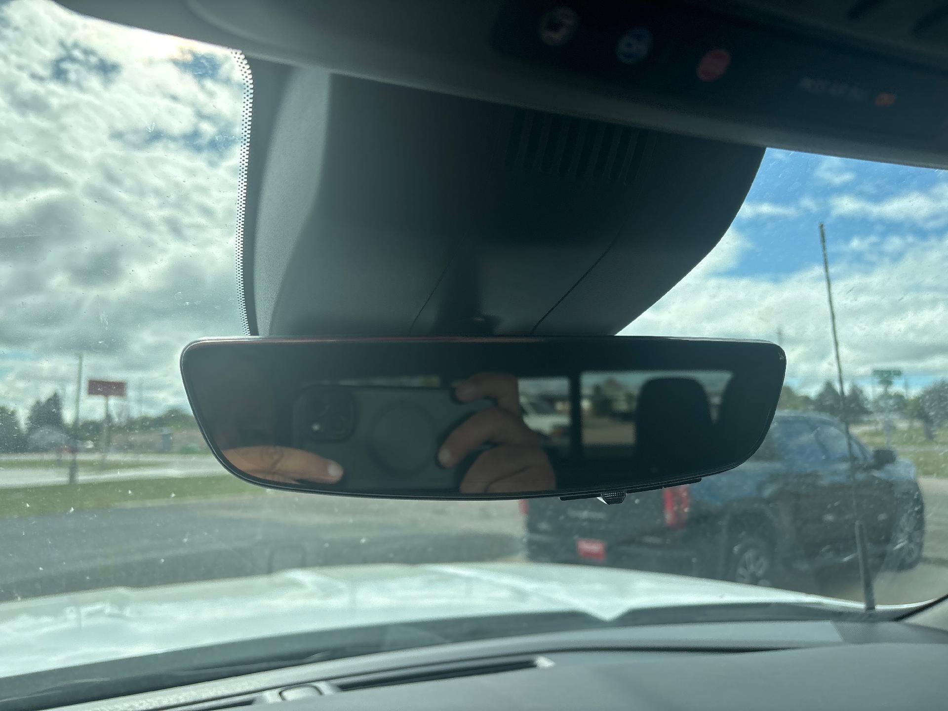 Used 2024 GMC Sierra 2500 Denali w/ Denali Reserve Package image 27