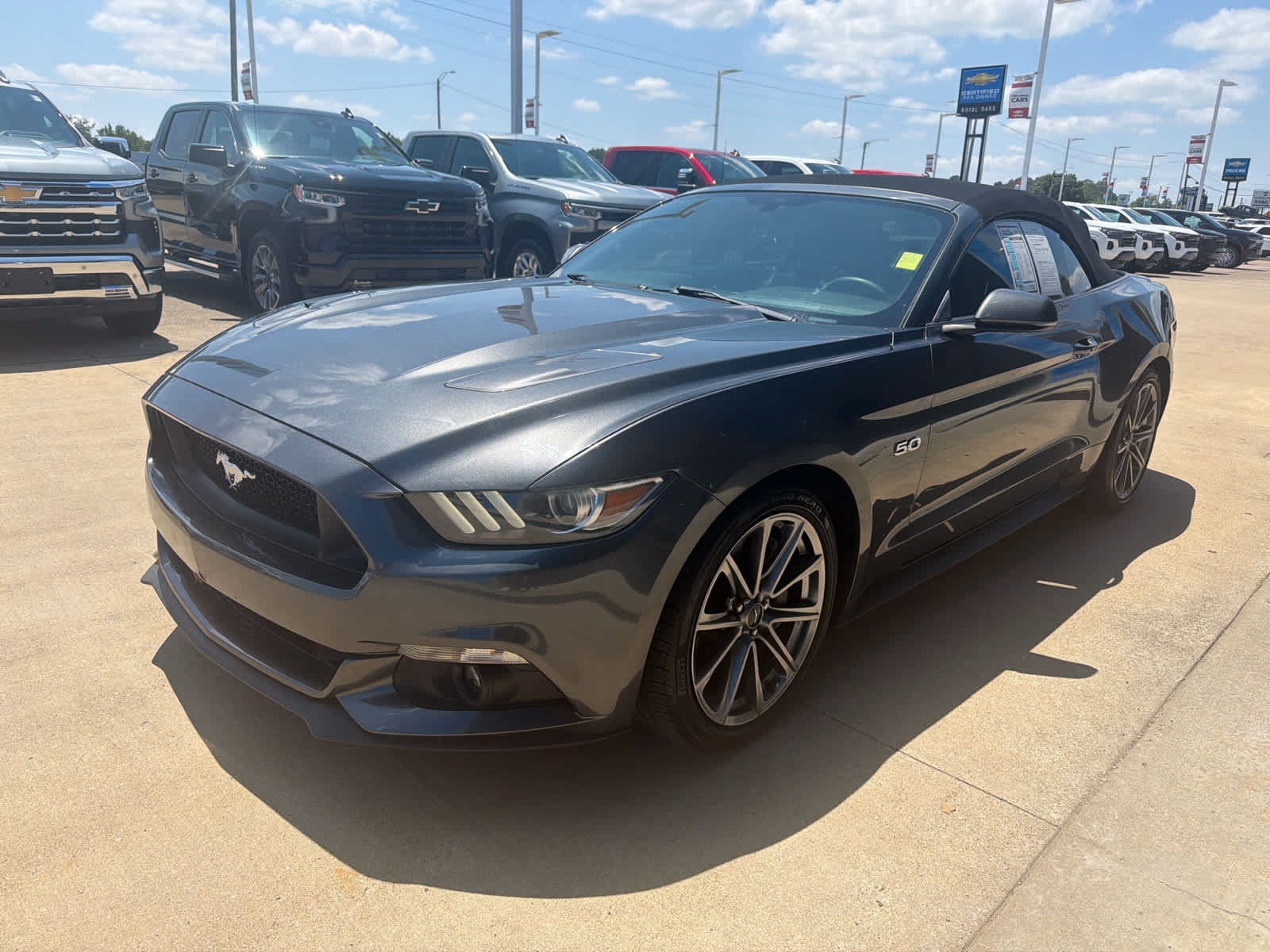 Used 2015 Ford Mustang GT Premium w/ Equipment Group 401A RWD image 2