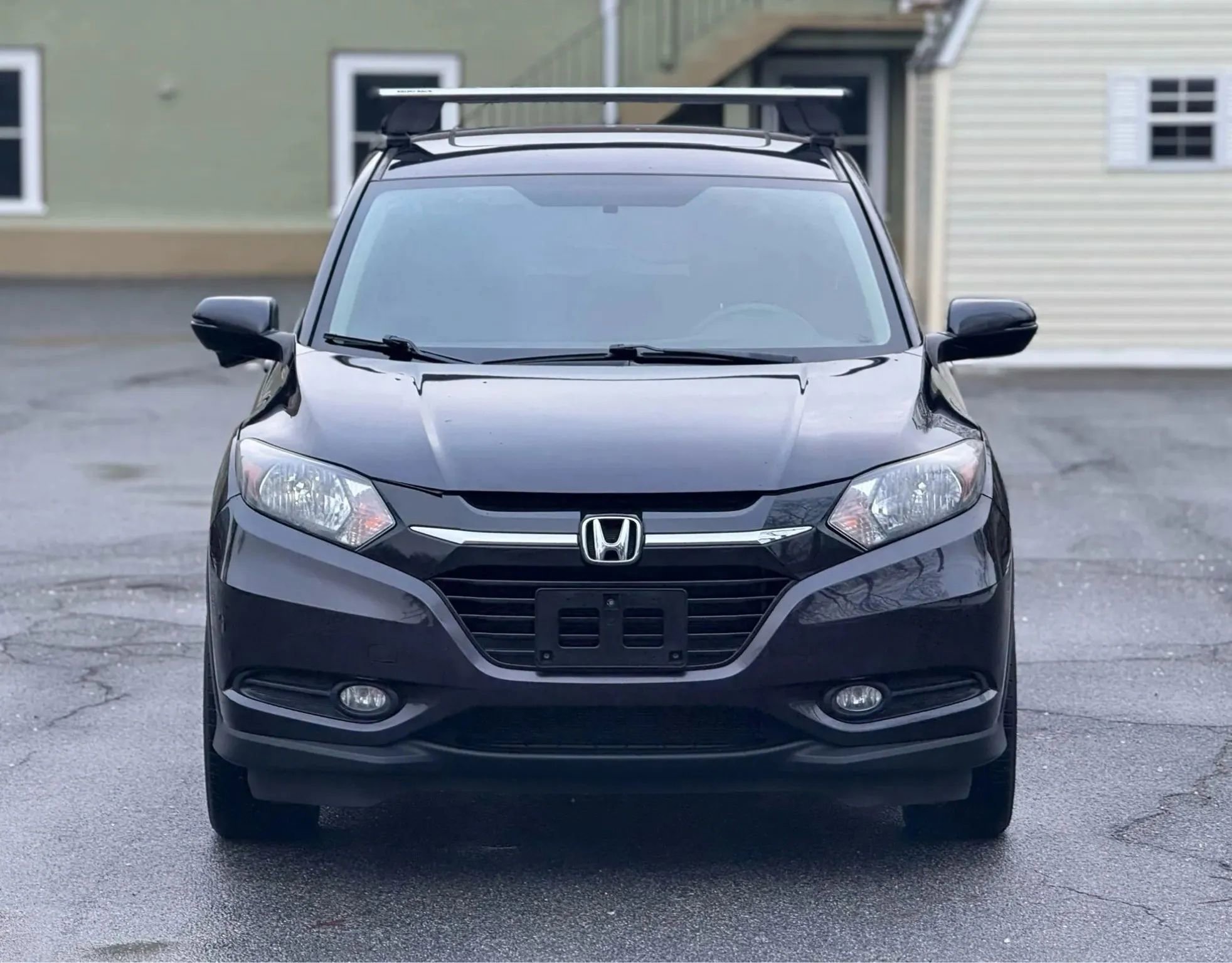 Used 2017 Honda HR-V EX image 2