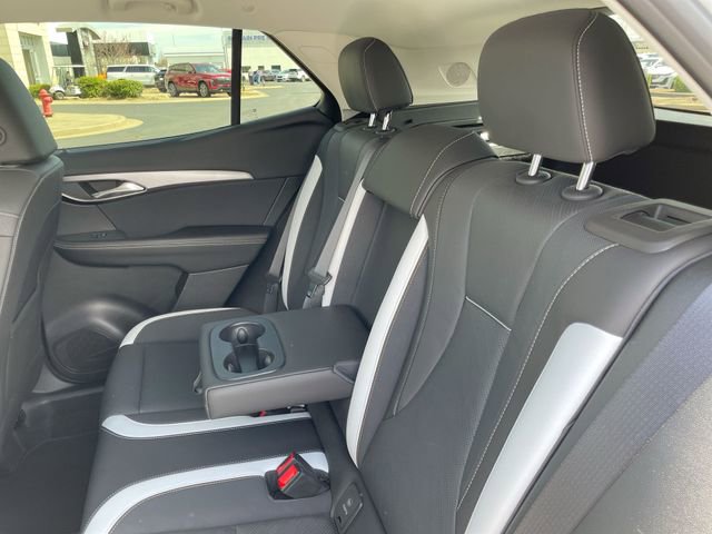 Used 2025 Buick Envision Sport Touring image 12