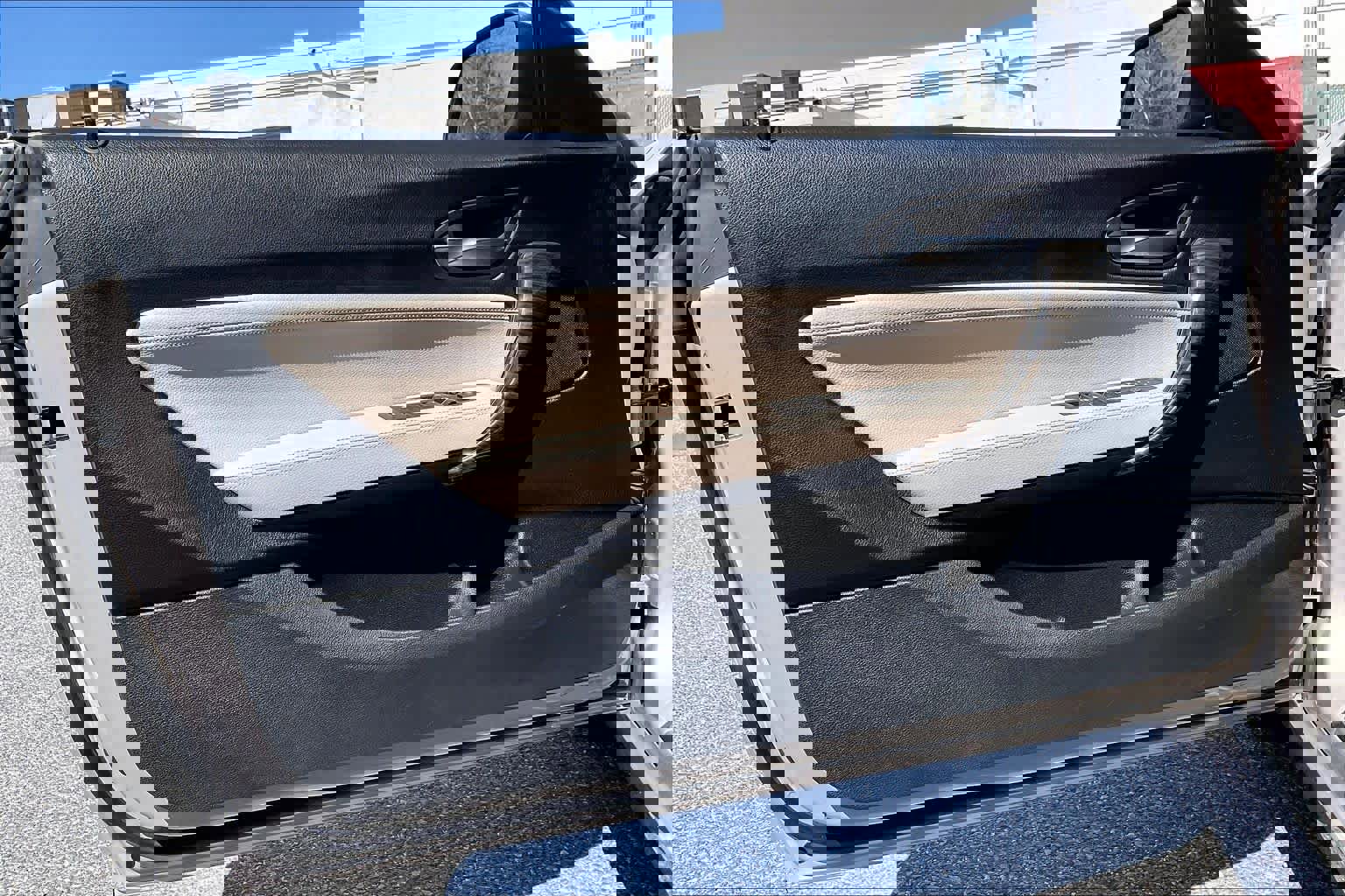 Used 2017 BMW 230i xDrive Convertible image 20