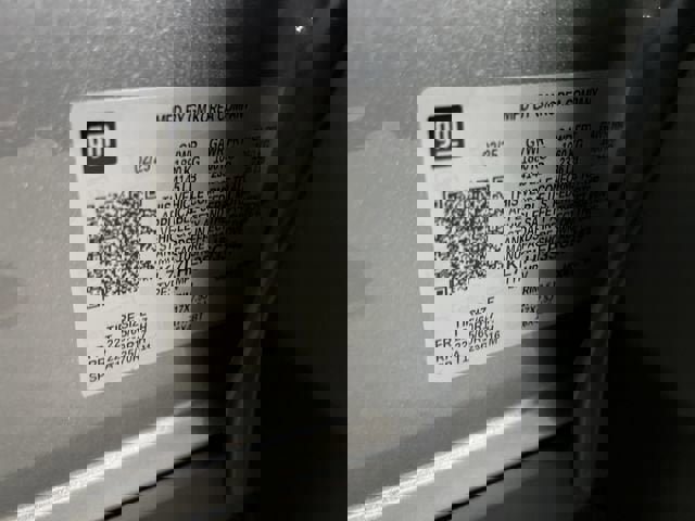 Certified 2025 Chevrolet Trax LT w/ LT Convenience Package image 33