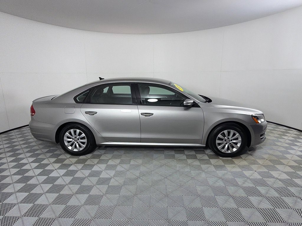 Used 2014 Volkswagen Passat 1.8T Wolfsburg Edition FWD image 4