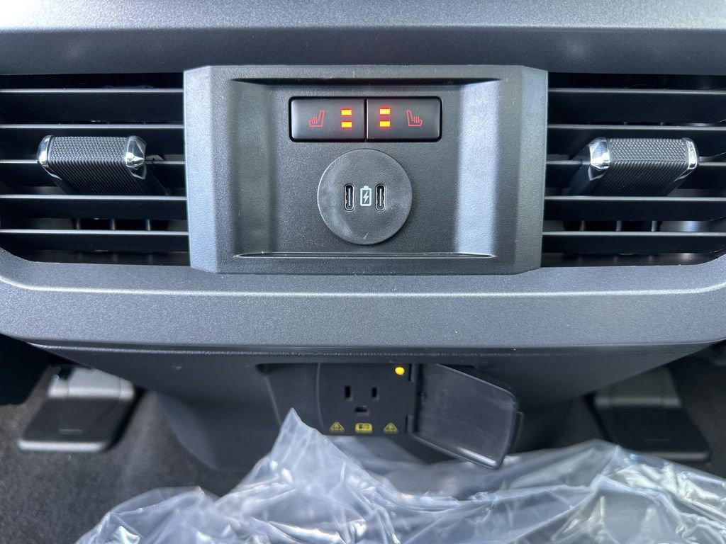New 2025 Ford F250 Lariat w/ Lariat Ultimate Package image 29
