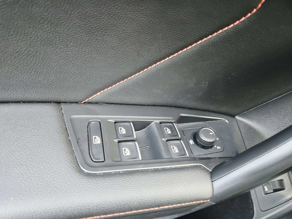 Used 2024 Volkswagen Tiguan Wolfsburg Edition image 36