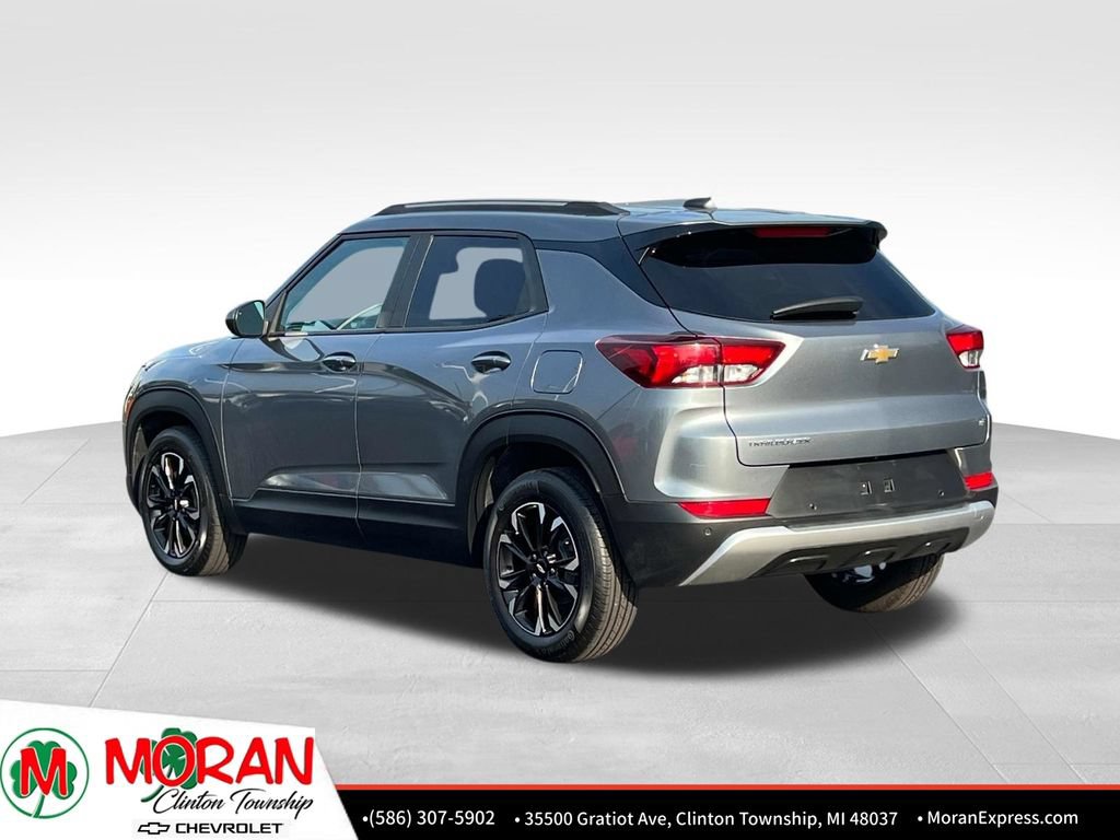 Used 2021 Chevrolet TrailBlazer LT w/ Convenience Package FWD image 4