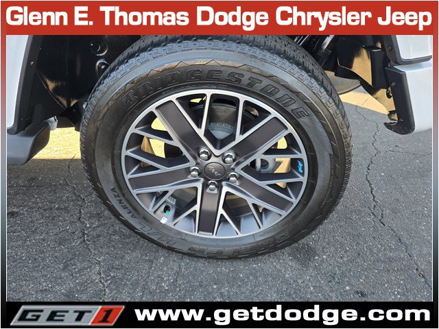 Used 2022 Jeep Wrangler Unlimited Sahara image 38