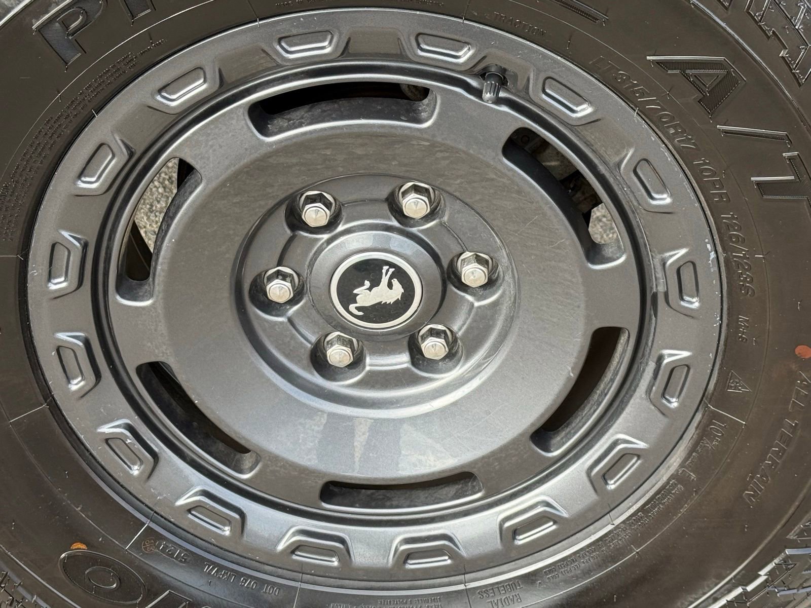 Used 2023 Ford Bronco Everglades image 42