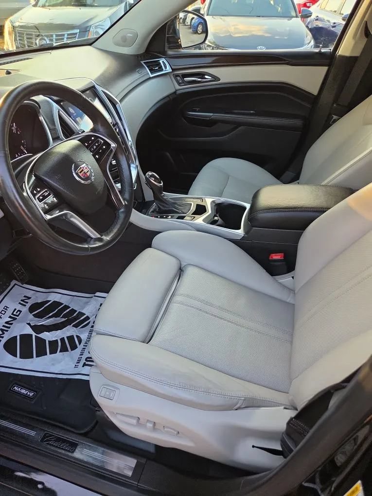 Used 2013 Cadillac SRX Luxury AWD/4WD image 12