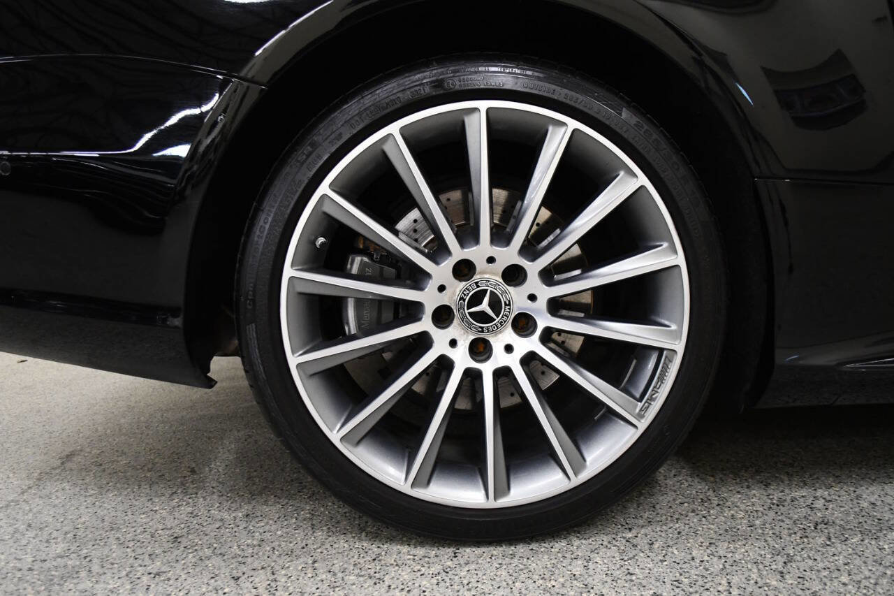 Used 2019 Mercedes-Benz SL 550 image 34