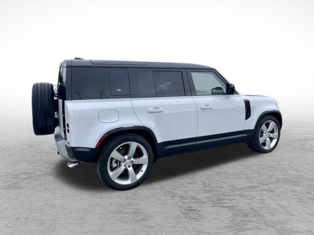 Certified 2024 Land Rover Defender 110 SE image 7