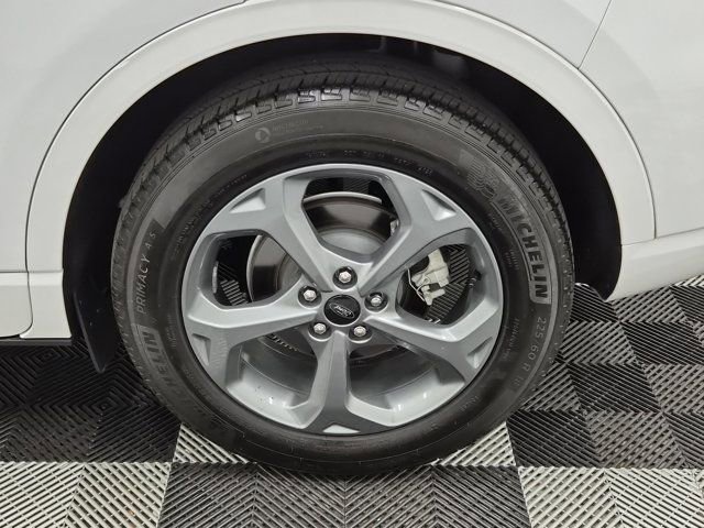 Used 2023 Ford Escape ST-Line w/ Tech Pack #1 FWD image 10